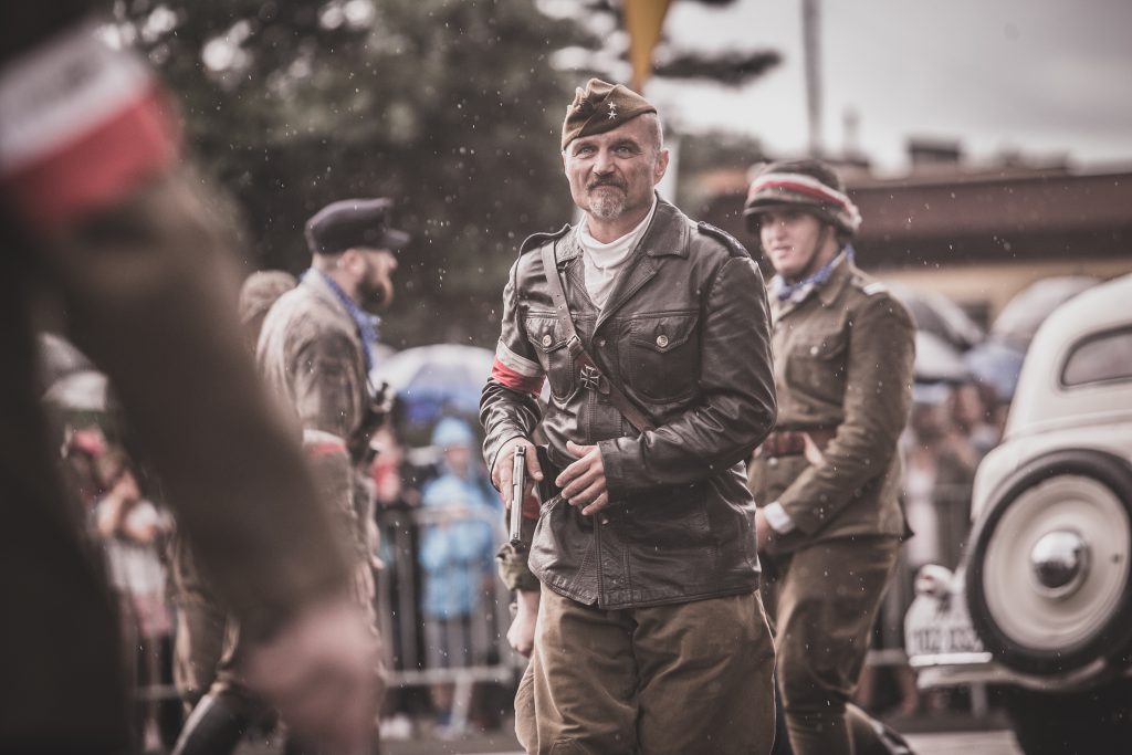 POWSTANIE WARSZAWSKIE 1944 r. – widowisko historyczne pt. „Obrona Cmentarzy Wolskich”.       1 sierpnia 2021 r. SIANÓW