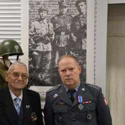 Uhonorowanie Odznaczeniem Pamiątkowym za zasługi dla „ŚZZAK” 🇵🇱